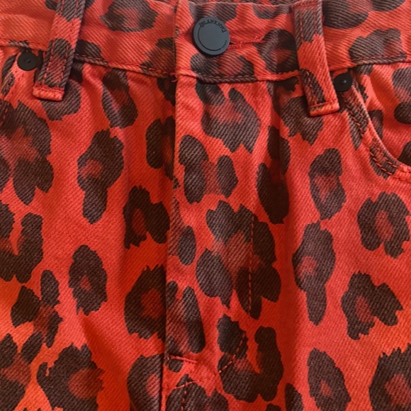 NWT BLANKNYC cheetah red and black cut offs shorts size 26 - Picture 9 of 15